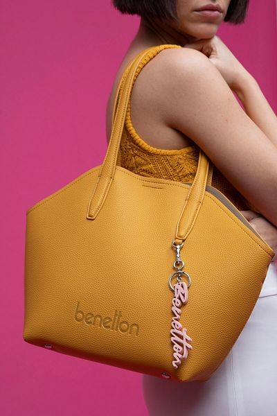 United Colors of Benetton Geantă galbenă pentru femei BENETTON BNT1504
