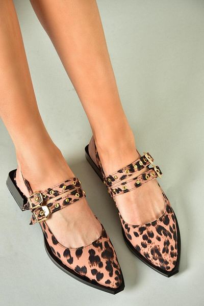 Fox Shoes U 518800604   Pantofi de damă cu toc joasă din țesătură leopard