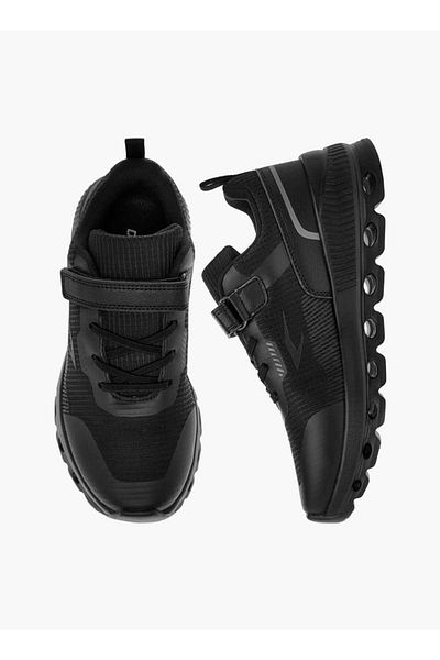 Dash Panelled Sports Shoes with Hook and Loop Closure