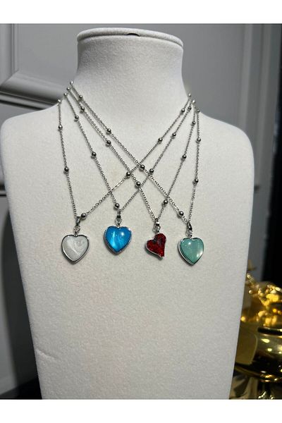Store 4 Colored Steel Necklaces