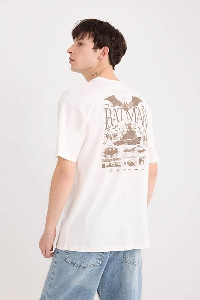 DeFacto Batman 85 Boxy Fit Rundhalsausschnitt Rücken bedrucktes Kurzarm-T-Shirt D6795AX25SP