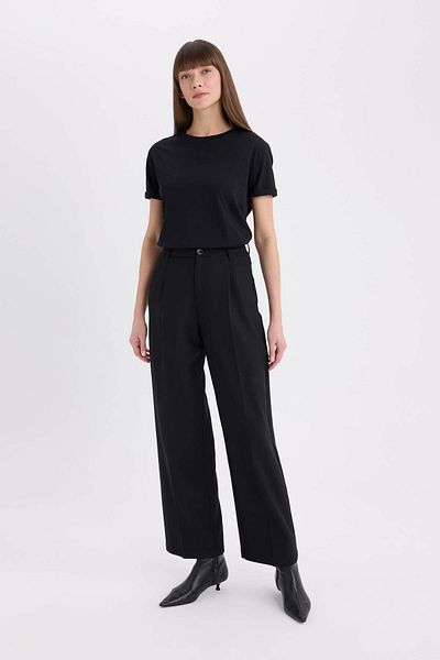 DeFacto Regular Fit Tričko s krátkým rukávem Crew Neck Basic Hladká česaná bavlna W9584Az25Sp