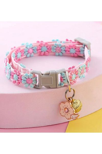 OzzTakı Embroidered Flower Leash