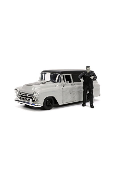 Simba SET MASINUTA 1957 CHEVY SUBURBAN SI FIGURINA FRANKENSTEIN