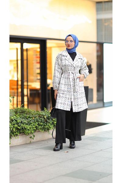 Lamazi Veil Tuwit Arched - Pocket Hijab Jacket
