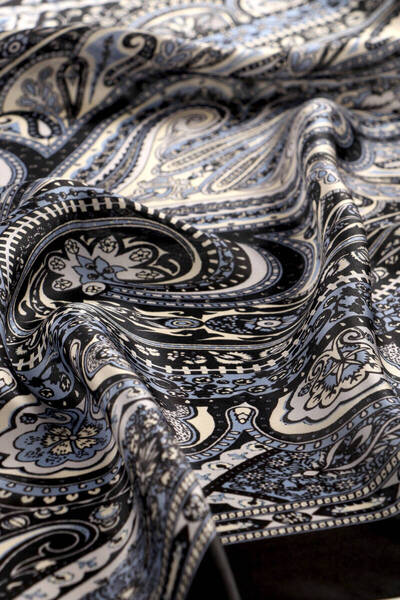 Bursa İpek Indigo Nile Pattern Sura Silk Shawl