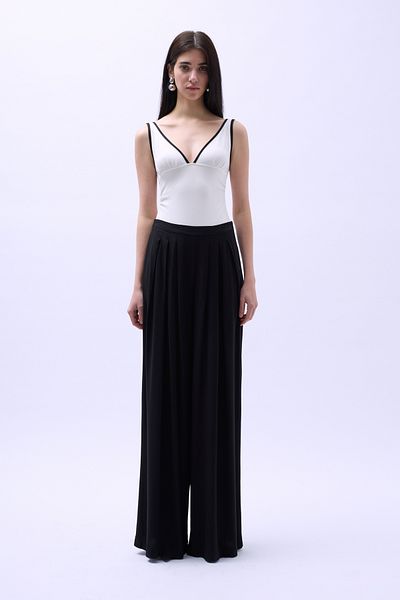 Black Fashion Λευκό κορμάκι με λεπτομέρεια V λαιμόκοψης