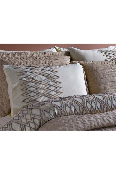 Doqu Home Capitol Nakışlı Nevresim Takımı Çift Kişilik - Krem