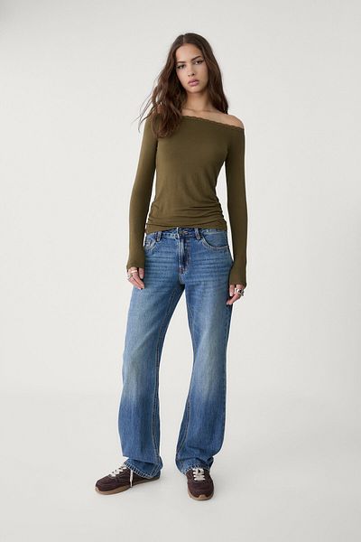 Stradivarius Off-the-shoulder top