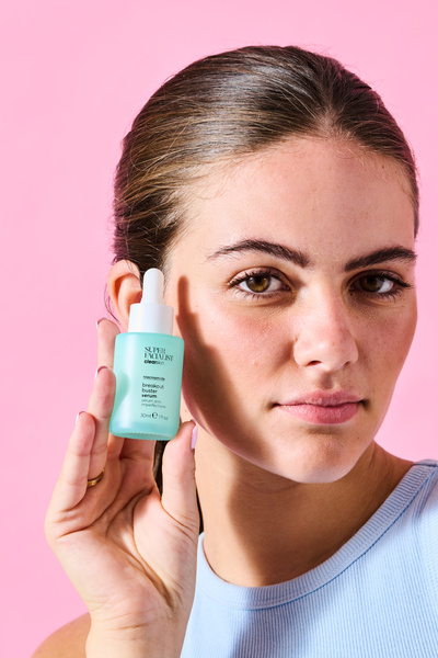 Super Facıalıst Super Facialist Niacinamide İçeren Gözenek Sıkılaştırıcı & Aydınlatıcı Yüz Serumu 30 ML