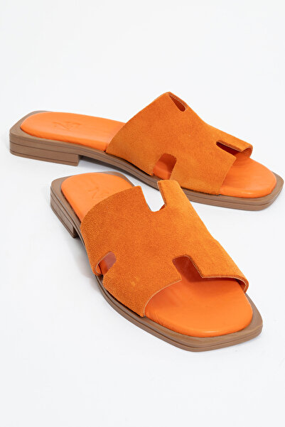 Zeynep Sıradağlı شبشب نسائي من الجلد الطبيعي من Kalven باللون البرتقالي من جل...