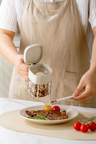 M'art Home Pinmoo Basic Glass Spice Rack with Handle and Spoon 1 Piece