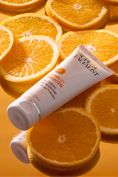 Super Facıalıst Super Facialist C Vitamini İçeren Leke Karşıtı Yoğun Aydınlatıcı Günlük Nemlendirici 75 ML