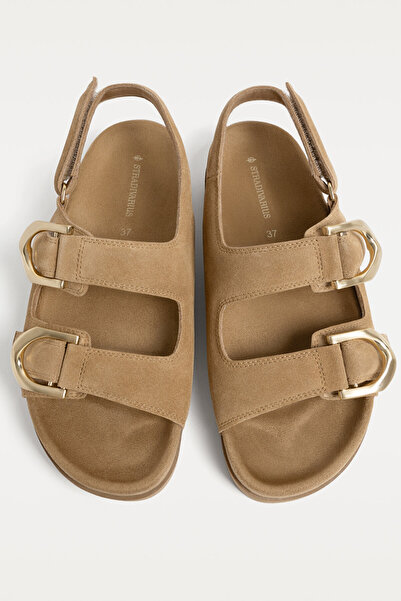 Stradivarius Leather sandals with buckles