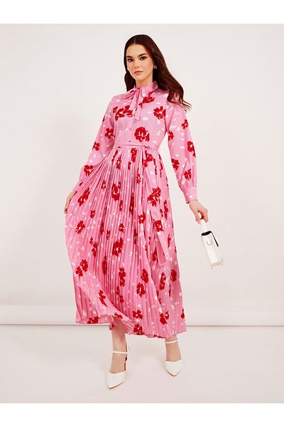 Styli All-Over Floral Print Pleated A-Line Maxi Dress