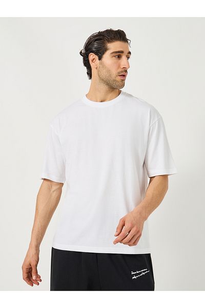 Styli Graphic Print Oversized Round Neck T-Shirt