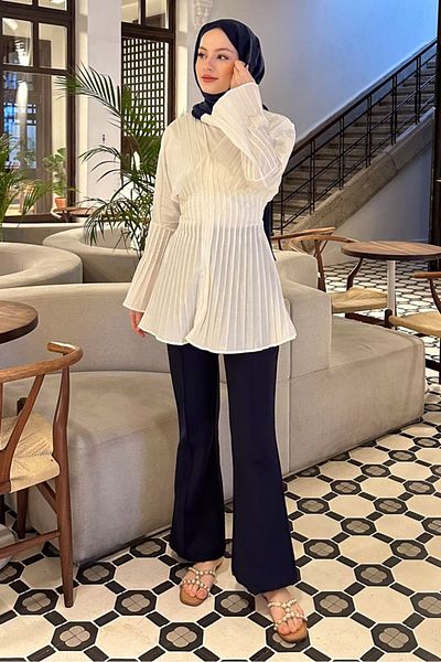 Ovn. Ecru Color Pleated and Zippered Shirt