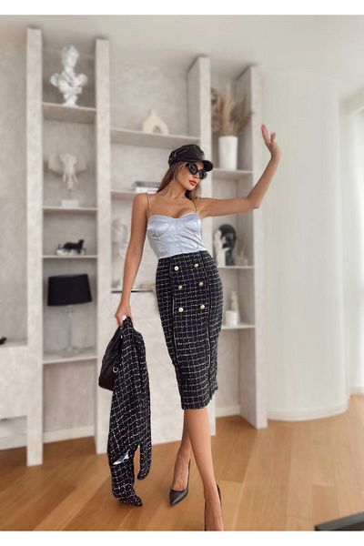 1Moda1Tarz Women's Imported Tweed Fabric Checked Pattern Button Detailed Lined Bottom-Top Suit