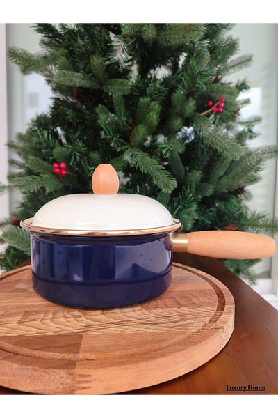 Madame Coco Bonneville Sauce Pot