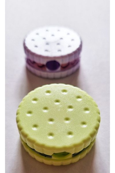 Modellino 2 Round Biscuit Sharpeners - Green and Lilac