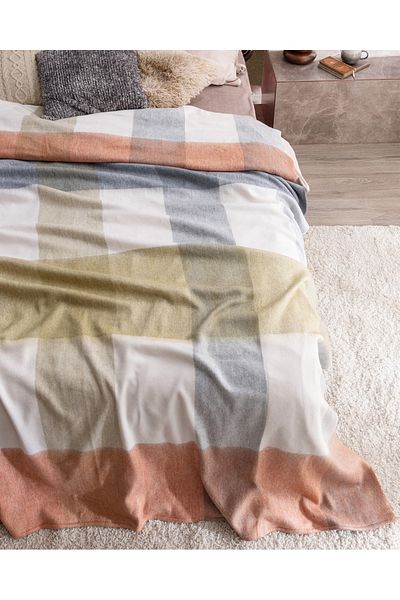 Madame Coco Blacy Camel Double Blanket