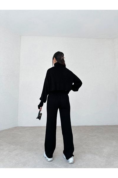 Mooi Butik Rollkragenpullover mit Fingerverschluss, Strickanzug unten und oben