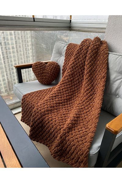 Alize Puffy Design, Hand Knitted Blanket and Heart Pillow Set 115 X 200