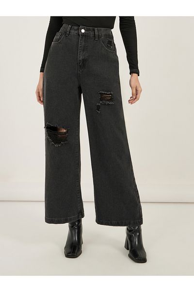 Styli High Rise Wide Leg Knee Distress Detail Jeans