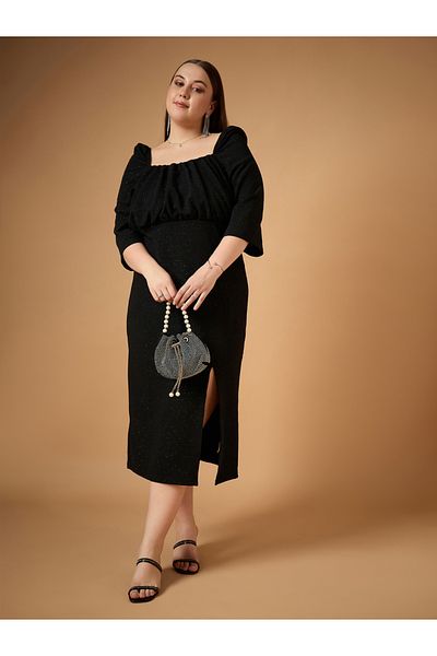 Sassafras By Styli فستان ميدي غمد بمقاس كبير مع تفاصيل مكشكشة لامعة