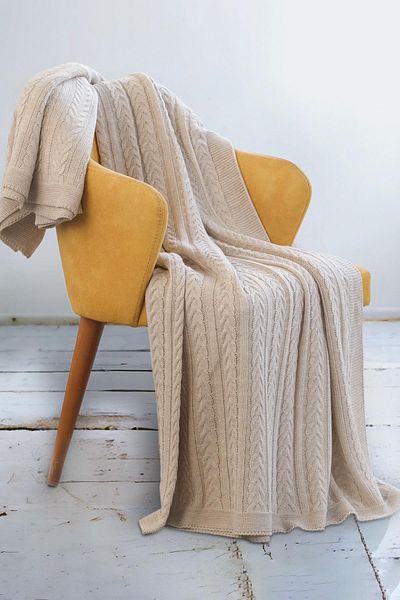 DALİSA Mathilda Knitted Soft Sofa Shawl, Lightweight Tv Blanket for Home Use
