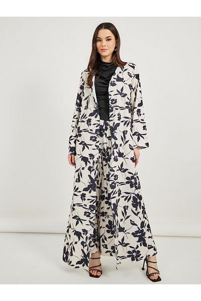 Styli All-Over Floral Print Regular Fit Maxi Kimono