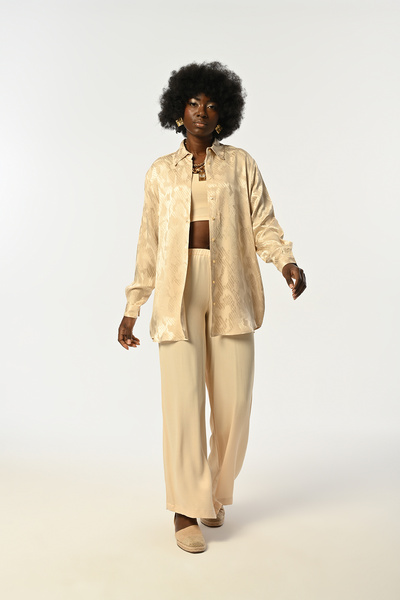 Orfeo Negro ΓΥΝΑΙΚΕΙΟ ΠΟΥΚΑΜΙΣΟ ΜΕ ΖΑΚΑΡ ΜΠΕΖ ΧΡΩΜΑ Υπερμεγέθη Κομμένο