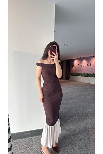 Laluvia Braunes Rüschenkleid mit U-Boot-Ausschnitt – 4798