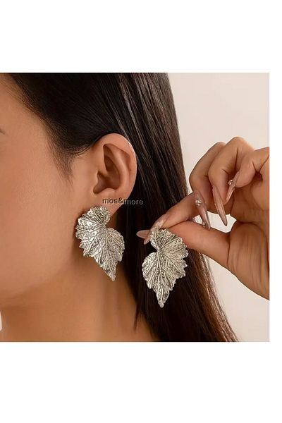 mos&more Silver Vintage Inspired Fan-Shaped Leaf Women's Earrings