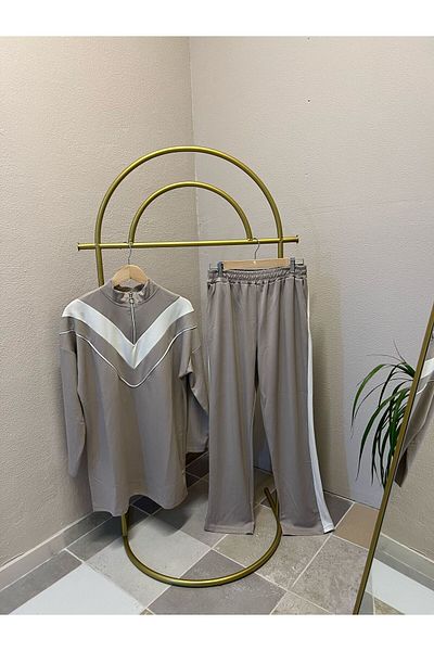 PALME D'OR Women's V-Neck Garnished Hijab Bottom Top Set