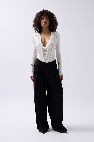 Black Fashion Padded Degaje Collar White Bodysuit