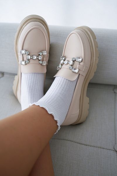 selinshoes حذاء Sare نسائي ذو نعل منخفض ومزين بالأحجار - EKRU
