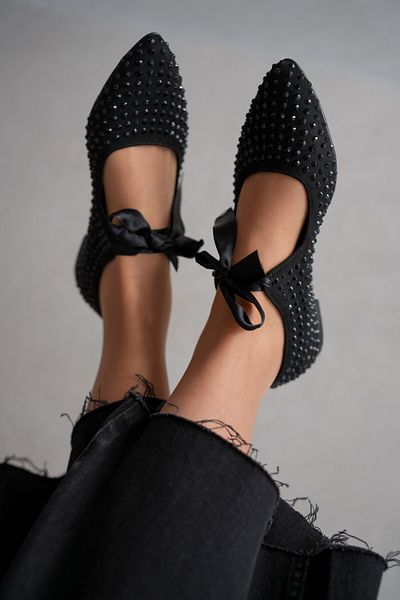 selinshoes Friza Oval Toe Black Staple Embroidered Bow Detailed Women's Ballerinas - Black