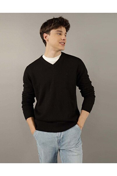 AMERICAN EAGLE AE Super Soft V-Neck Sweater