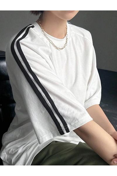 Gofeel Harajuku White Oversize Shoulder Striped Detail Short Sleeve Tshirt
