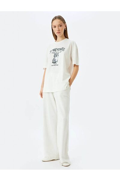 Koton Oversize Cat Printed Slogan Ecru Women's T-Shirt 5Sal10178Ik