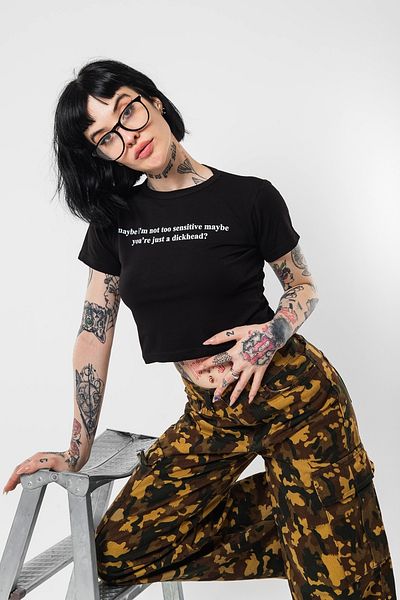 Sekizbiraltı Crop Top negru - Poate că nu am text imprimat