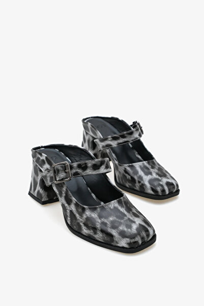 SAYL Gray Leopard Patterned Square Toe Buckle Strap Thick Heeled Women's Slippers