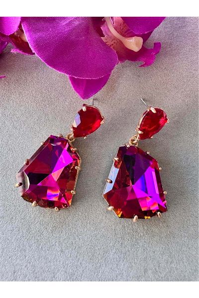 Pelin Aksesuar Fuchsia Glass Crystal Stone Earrings
