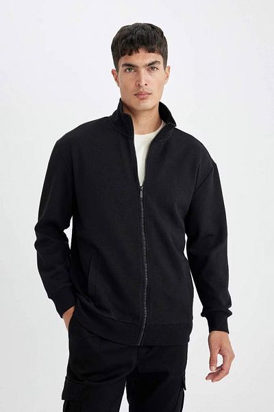 DeFacto Bequemes Basic-Sweatshirt mit Stehkragen und Taschen – D4971ax24au