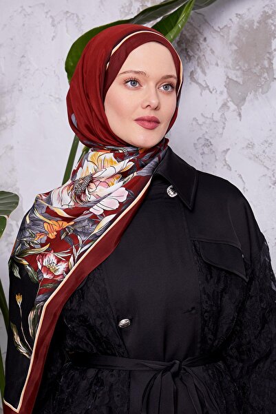 Levidor Royal Shawl με μοτίβο λουλουδιών μαύρης άκρης