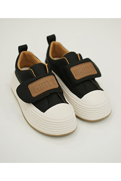 Guja Жіночі кросівки з деталями у вигляді стрічок