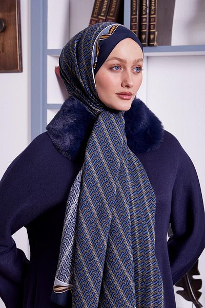 Levidor Indigo Maze Pattern Royal Shawl