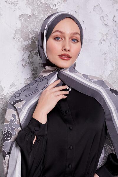 Levidor Gray Flower Pattern Royal Shawl