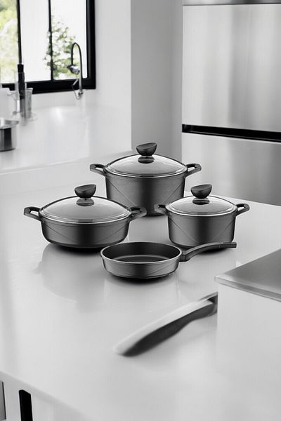 Brillant Set of Pots Cast Granite Finish 7 Pieces